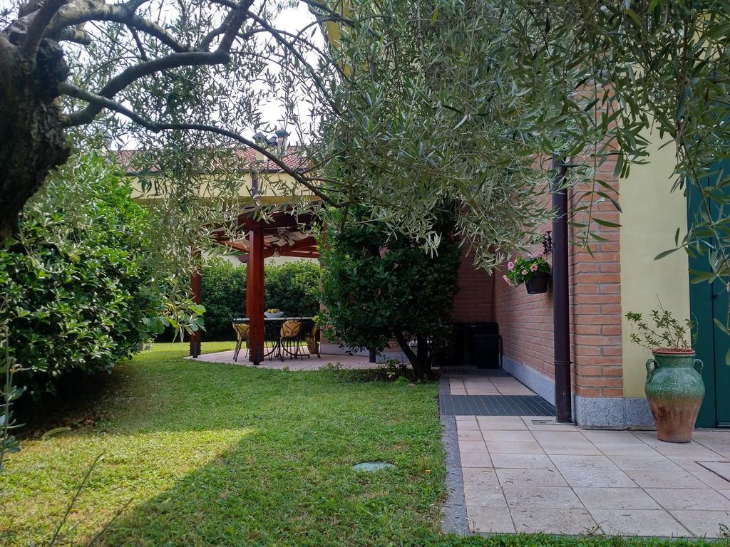 Villa Milena Arese Eksteriør bilde